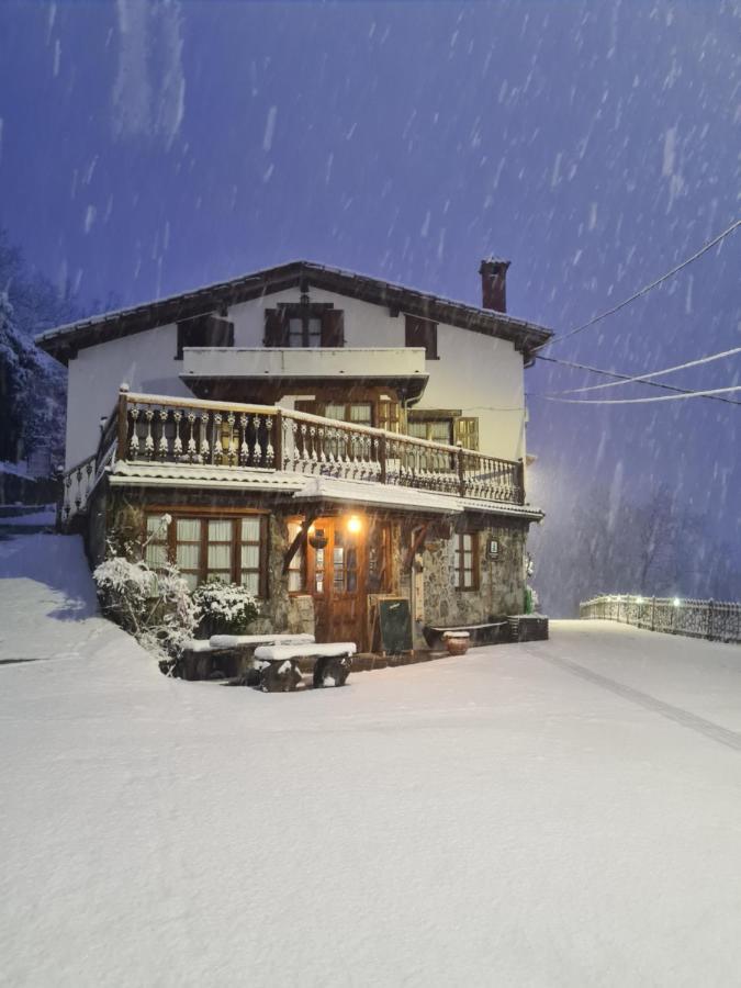 Hotel Rural El Sestil Dobres Exterior foto